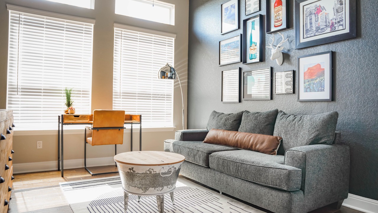 Photo of Livingroom in Helotes
