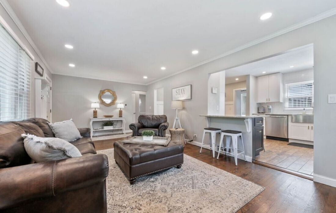 Photo of Livingroom in Naperville
