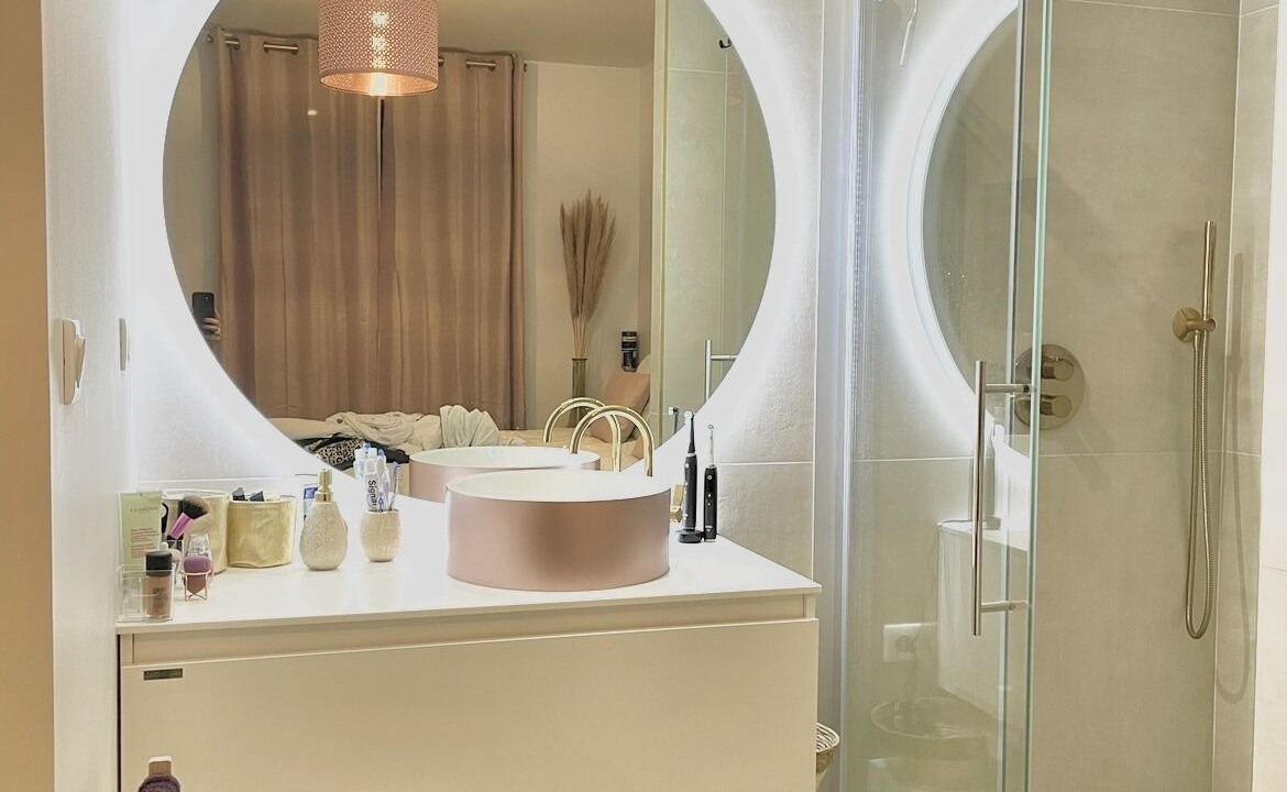 Photo of Bathroom in Saint-Orens-de-Gameville