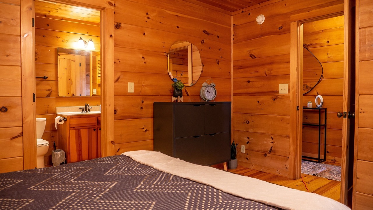 Photo of Bedroom in West Jefferson