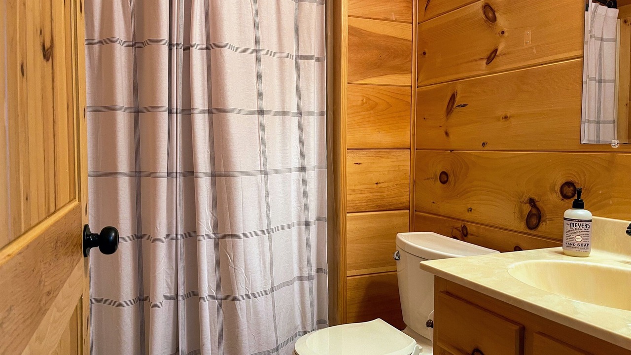 Photo of Bathroom in West Jefferson
