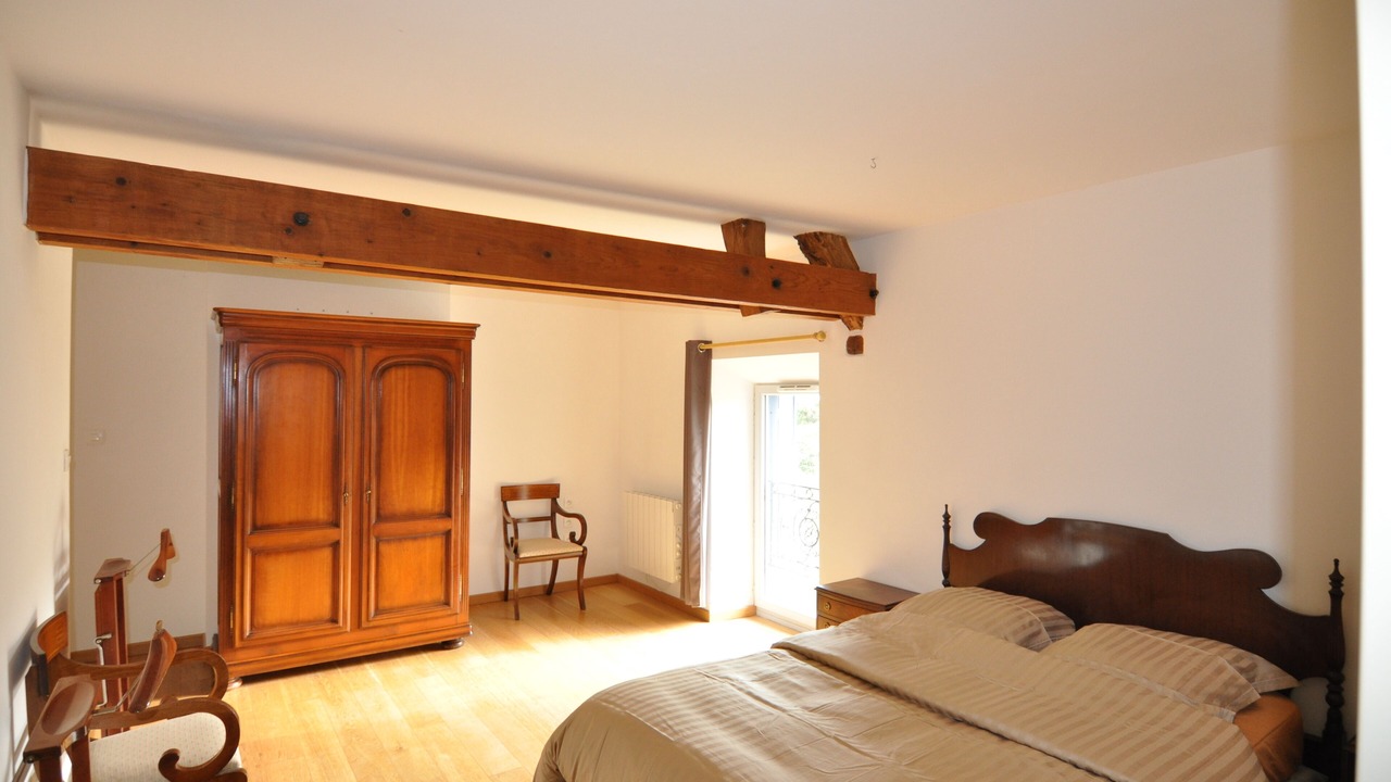 Photo of Bedroom in Sceaux-du-Gatinais