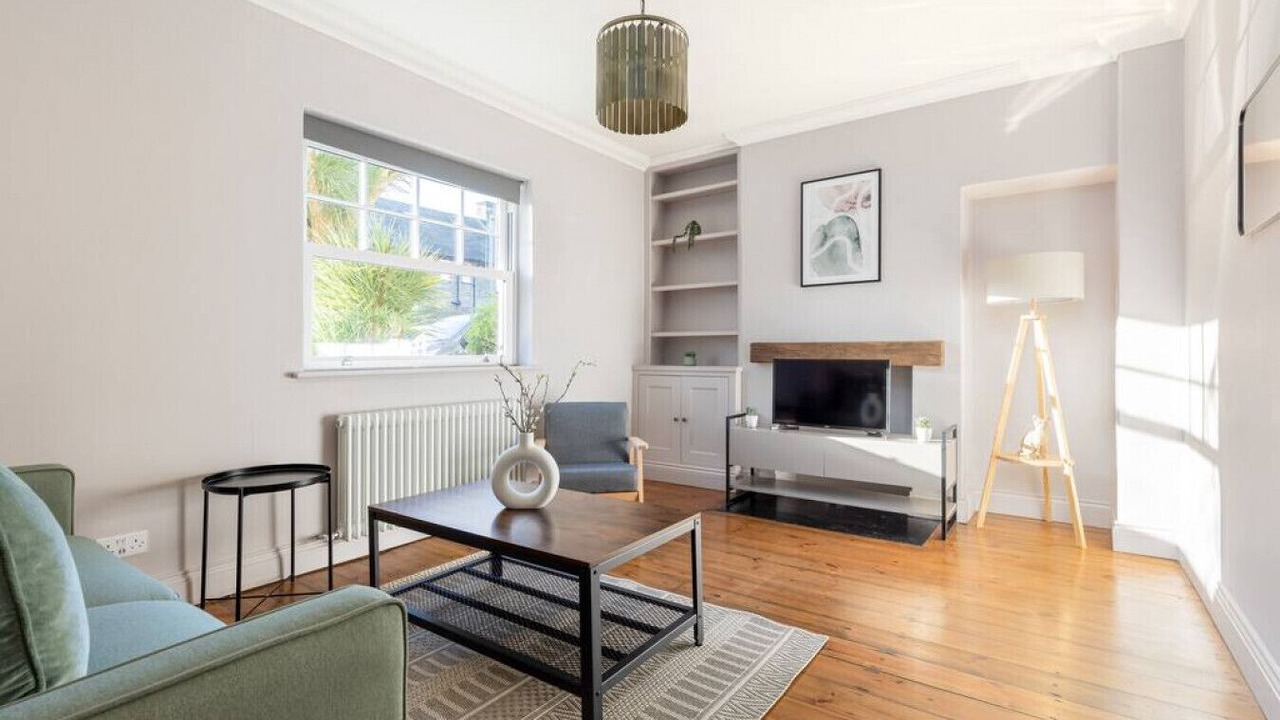 Photo of Livingroom in West Putney