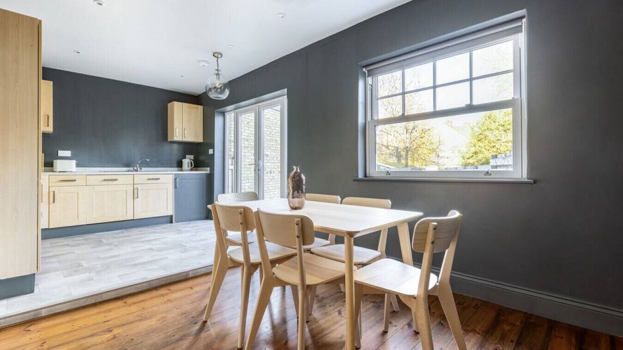 Photo of Others in West Putney