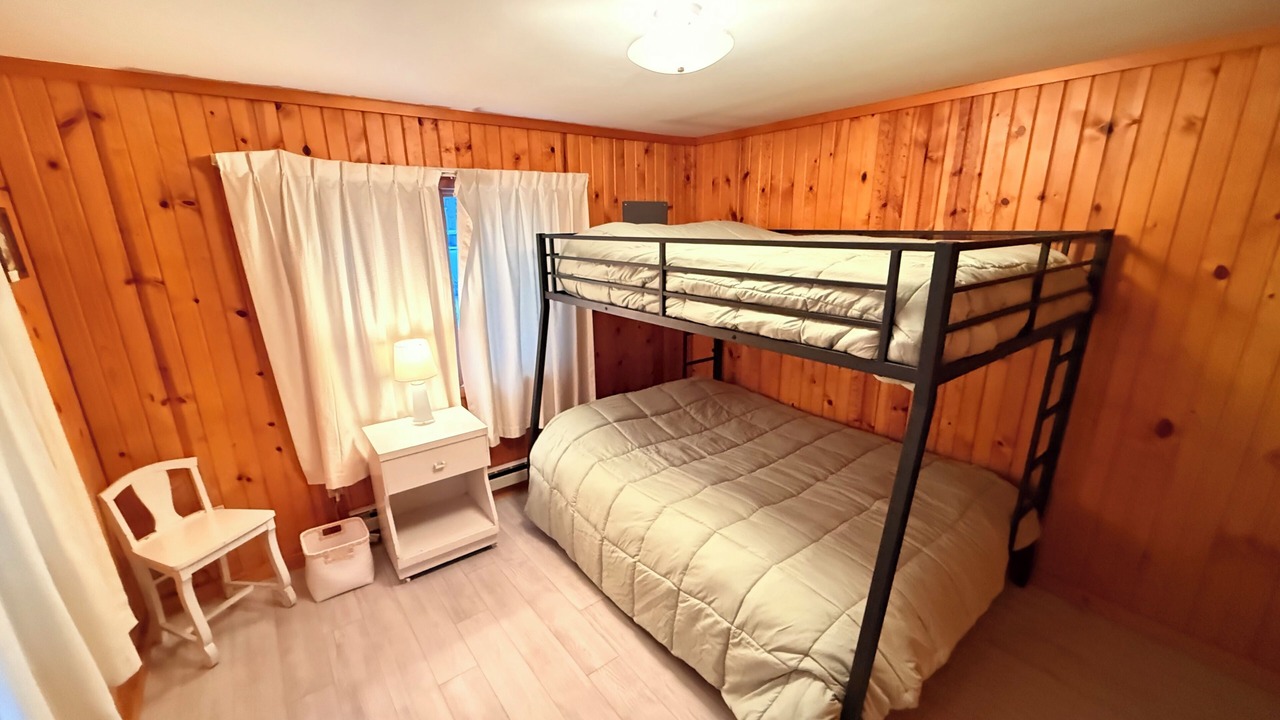 Photo of Bedroom in Long Lake