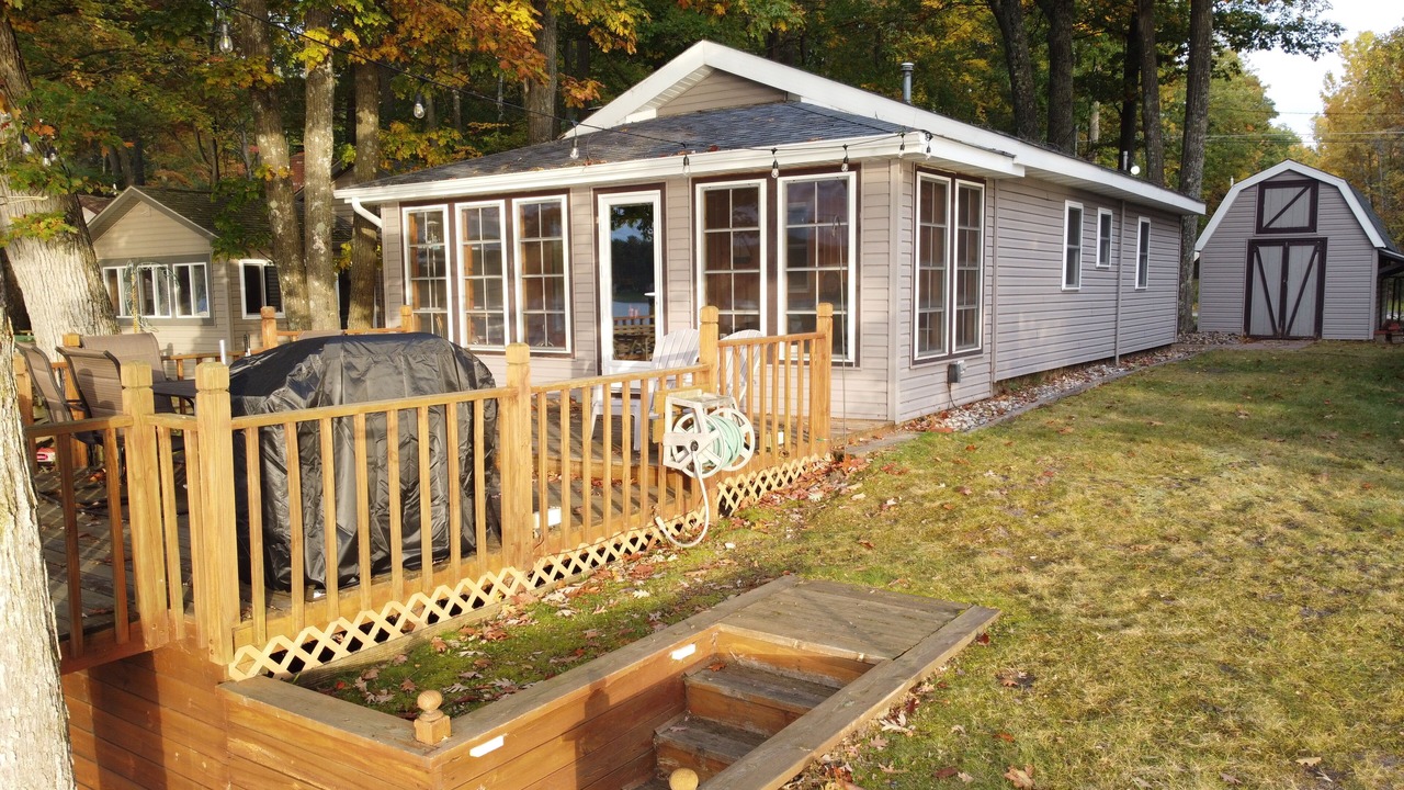 Photo of Patio Balcony in Long Lake