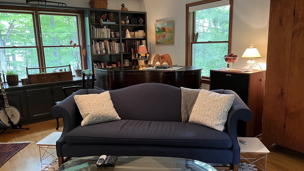 Photo of Livingroom in Cooperstown