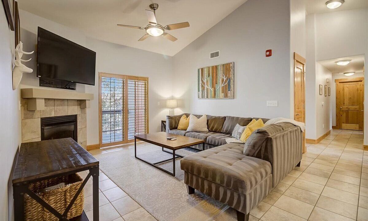 Photo of Livingroom in Bear Hollow Village