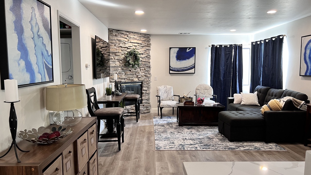 Photo of Livingroom in Arden-Arcade
