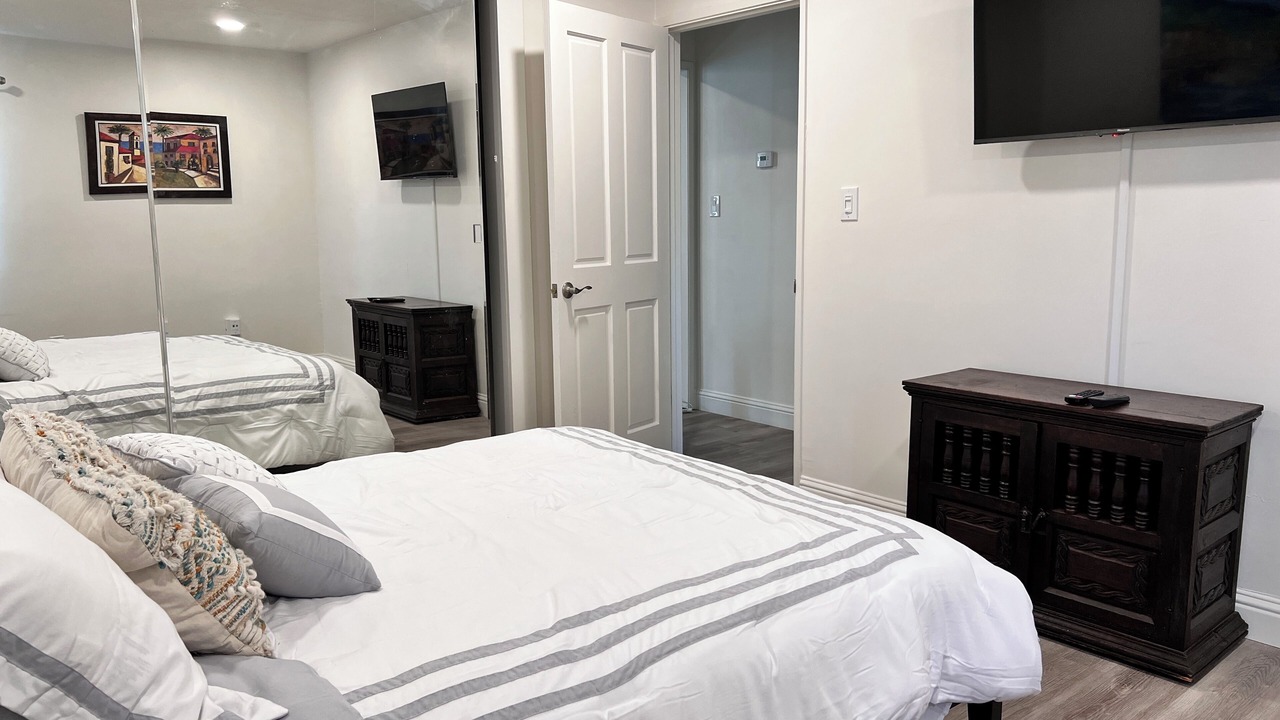 Photo of Bedroom in Arden-Arcade
