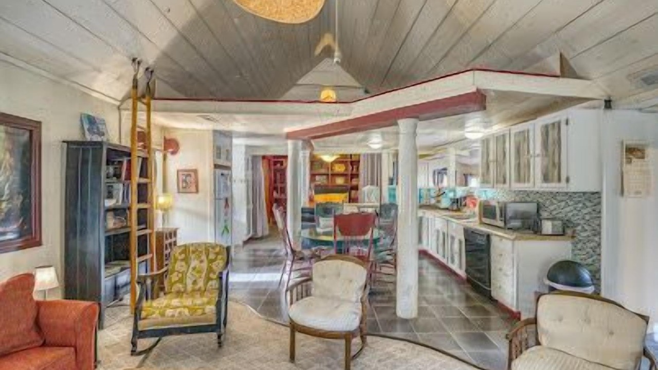 Photo of Livingroom in Eureka Springs Historic District