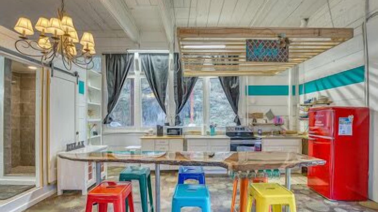 Photo of Kitchen in Eureka Springs Historic District