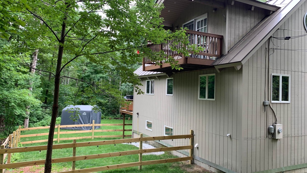 Photo of Patio Balcony in Woodsville