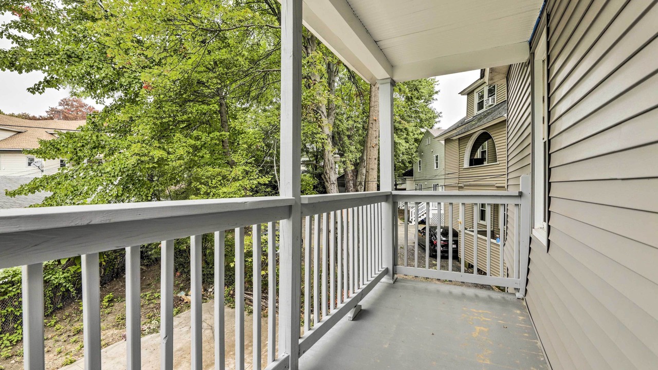 Photo of Outdoor in Memorial Square