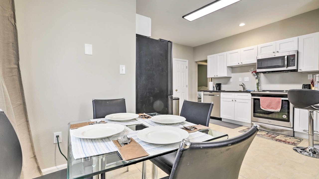 Photo of Others in Memorial Square