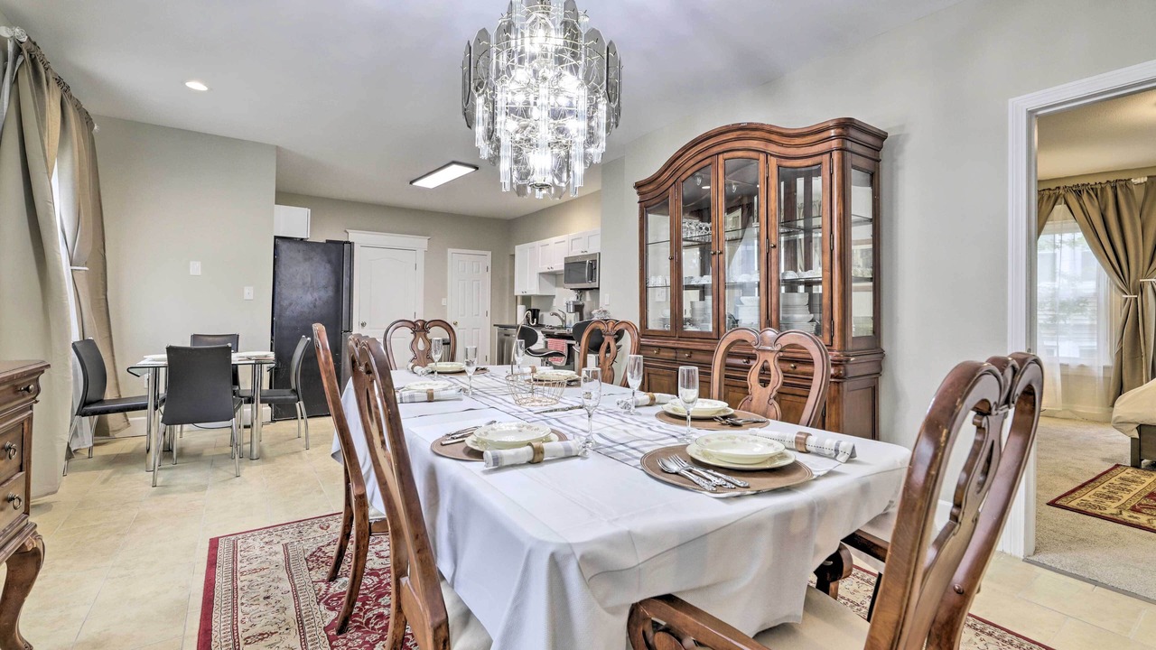 Photo of Others in Memorial Square