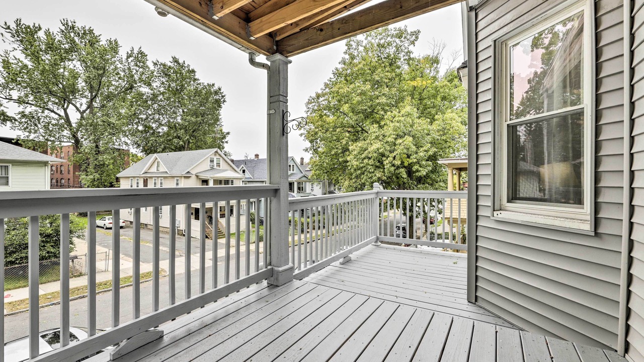 Photo of Outdoor in Memorial Square