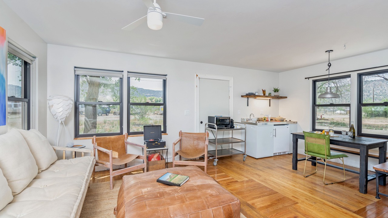 Photo of Livingroom in Naturita