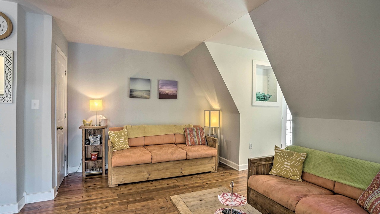 Photo of Livingroom in Edwardsville