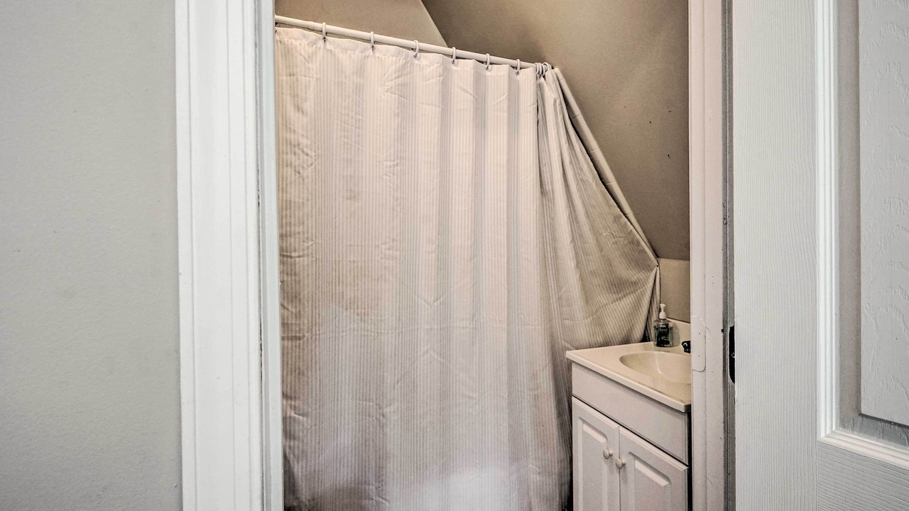 Photo of Bathroom in Edwardsville