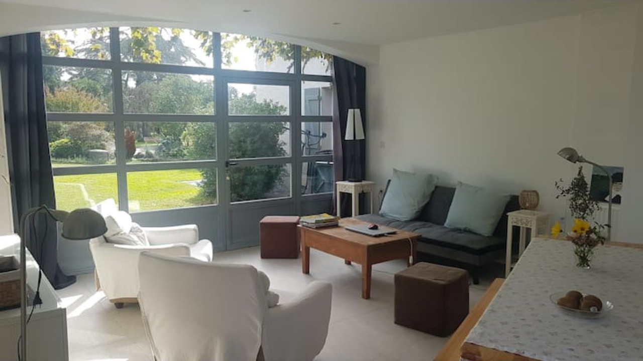 Photo of Livingroom in Bouge-Chambalud