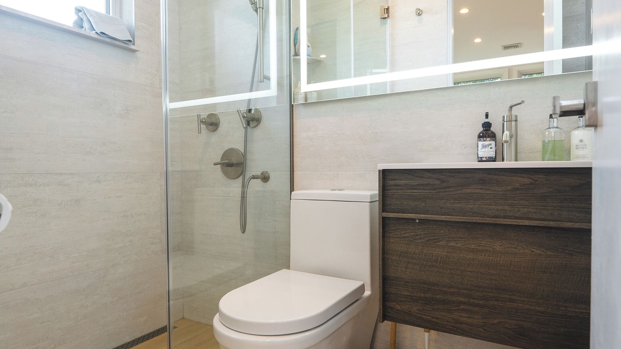 Photo of Bathroom in Middle Hope