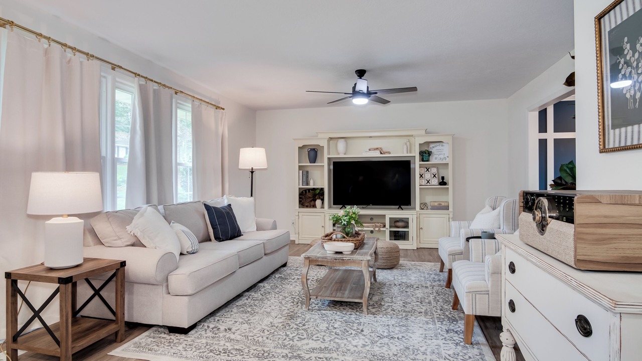 Photo of Livingroom in Augusta