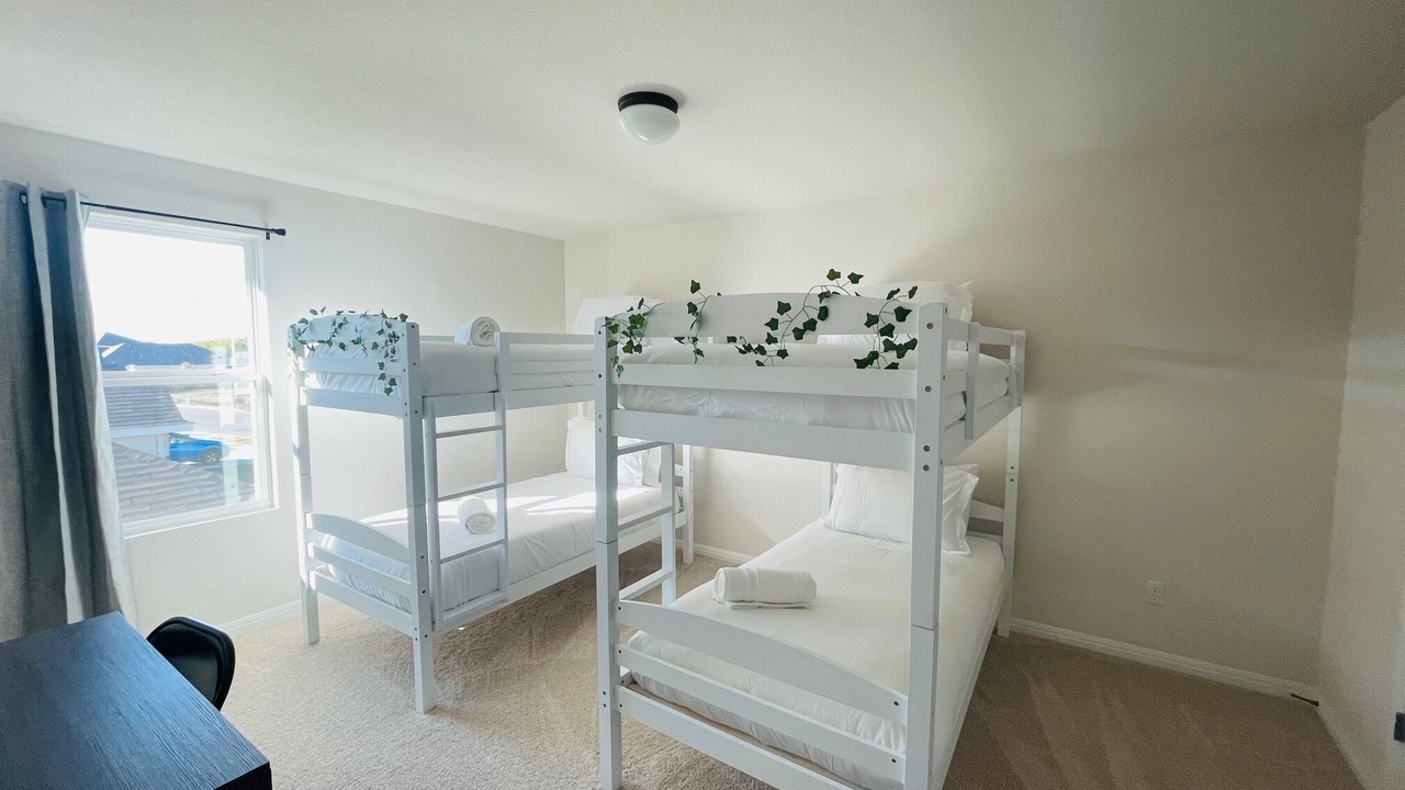 Photo of Bedroom in Manor