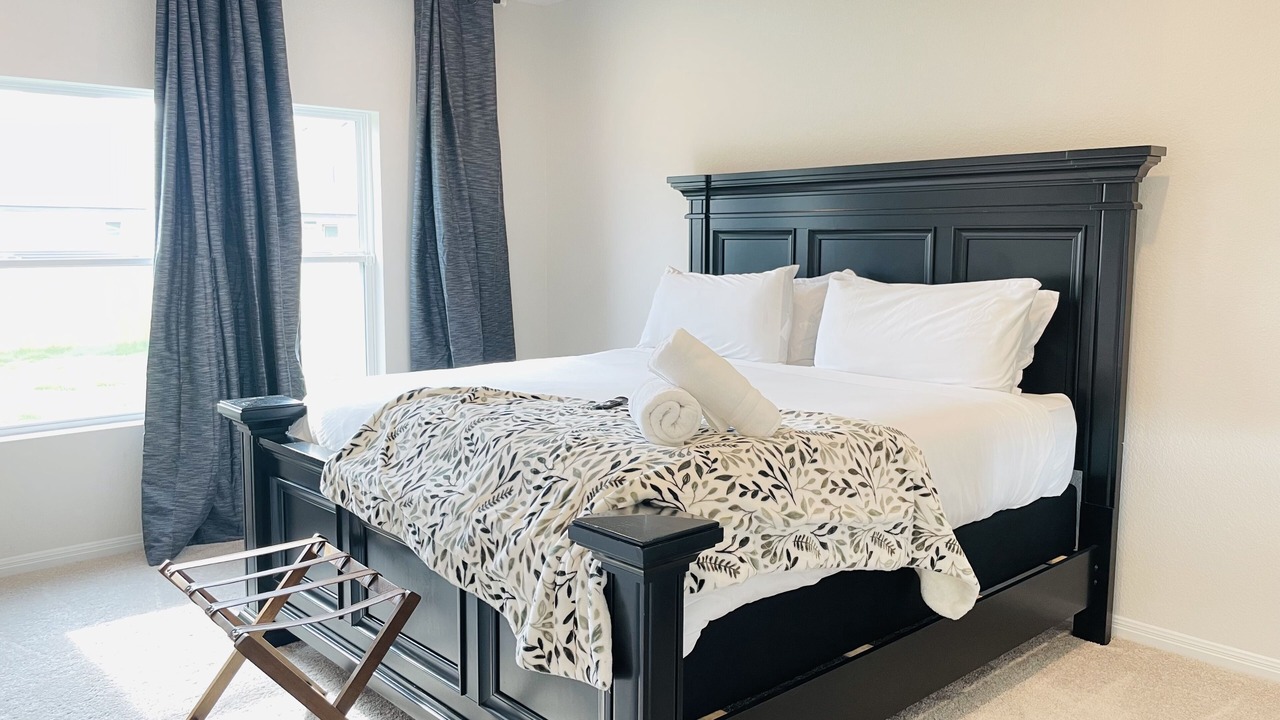 Photo of Bedroom in Manor