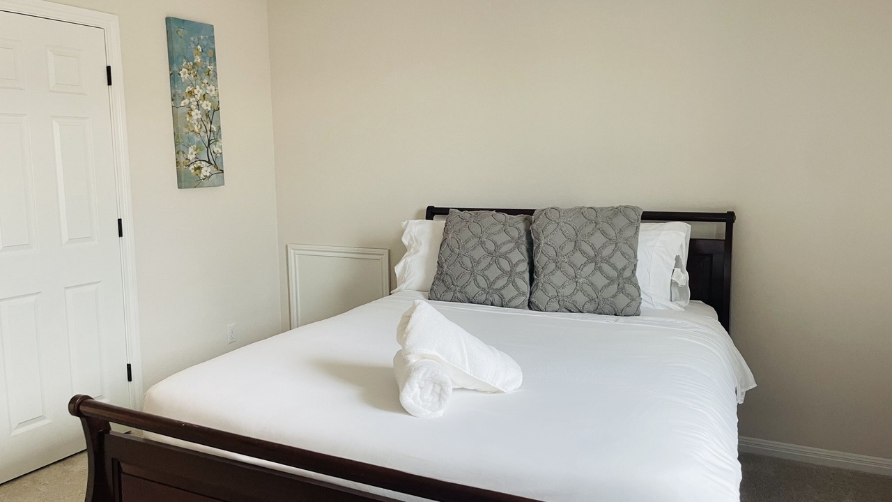 Photo of Bedroom in Manor