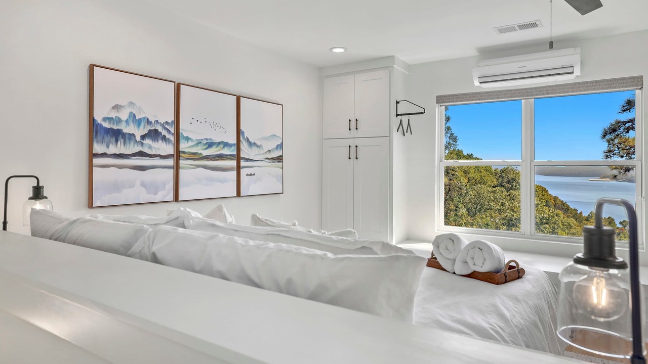 Photo of Bedroom in Beaver Shores