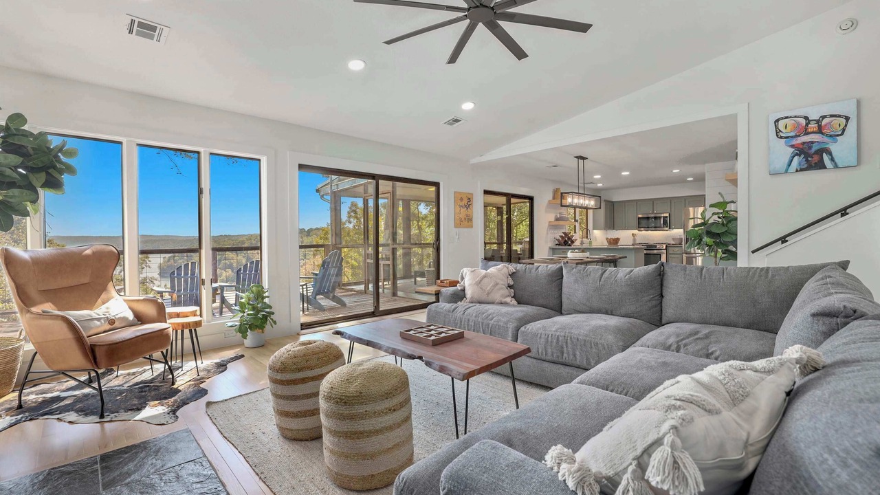 Photo of Livingroom in Beaver Shores
