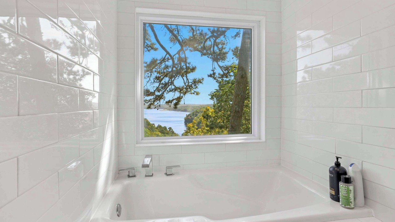 Photo of Bathroom in Beaver Shores