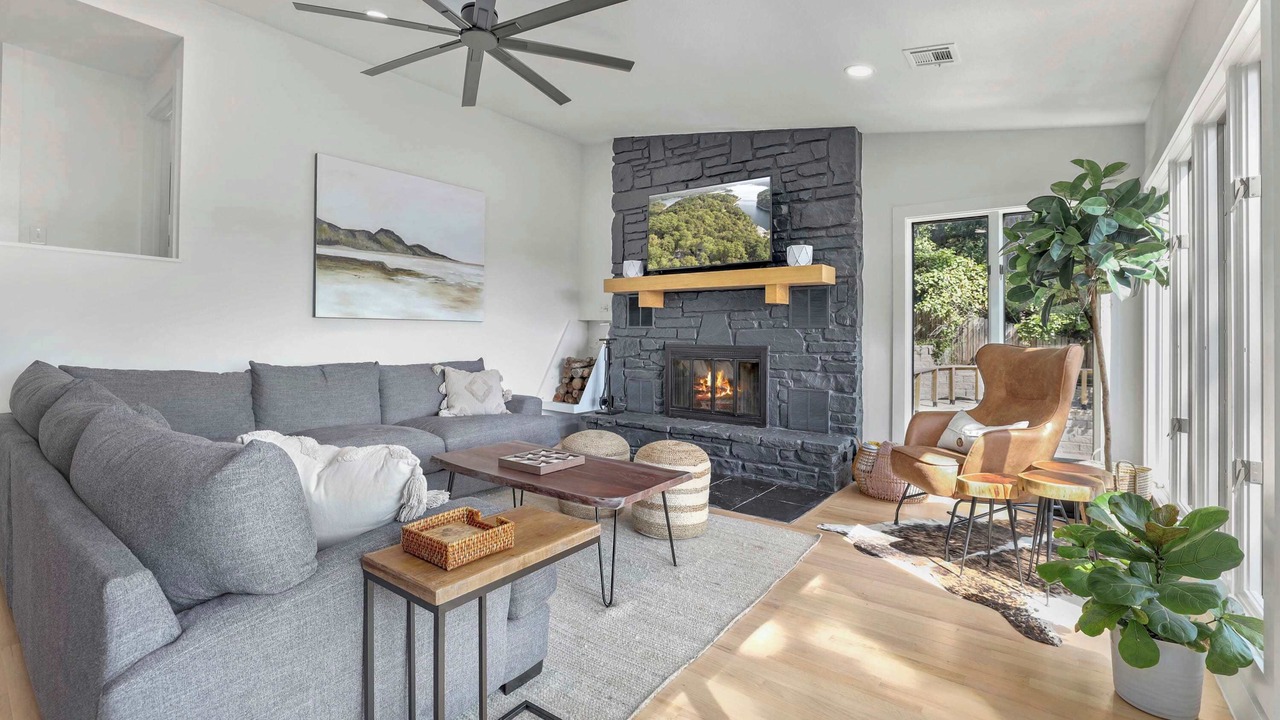 Photo of Livingroom in Beaver Shores