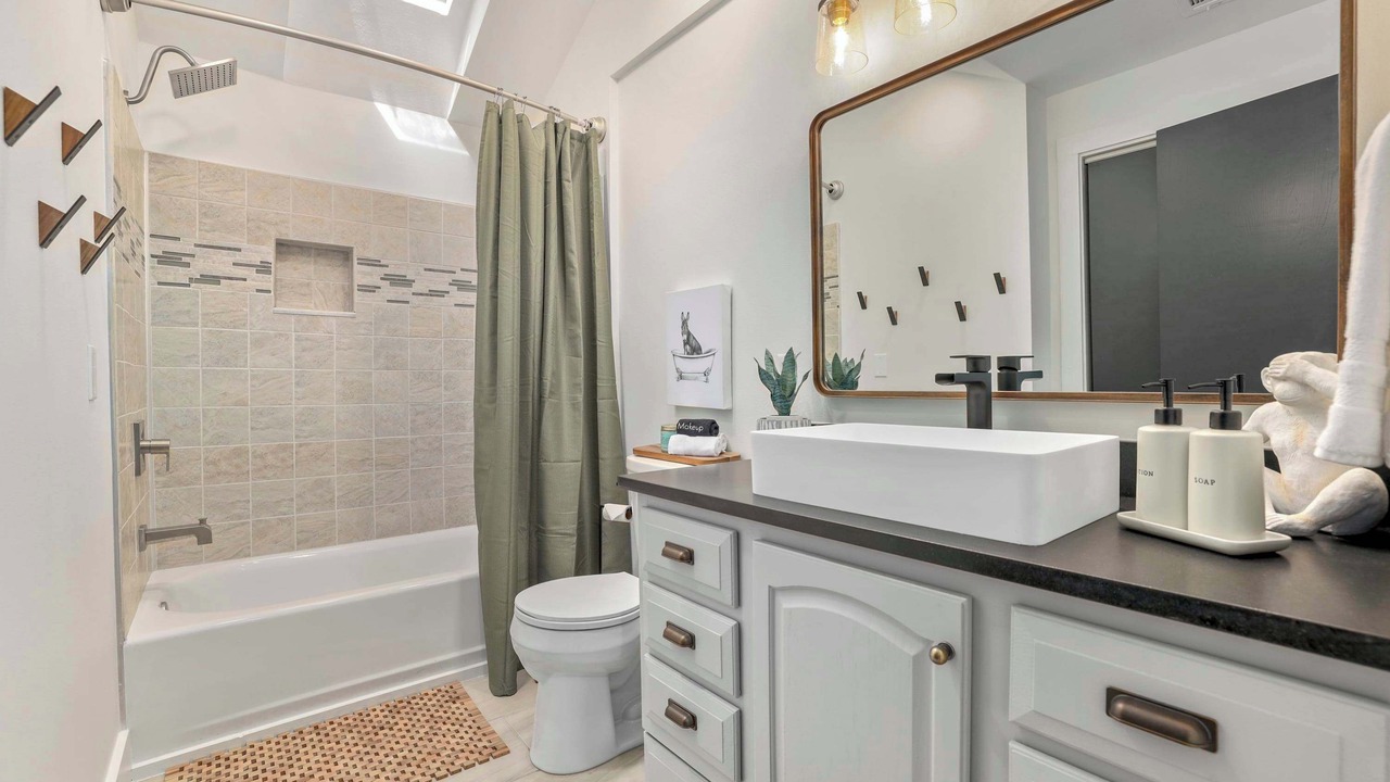 Photo of Bathroom in Beaver Shores