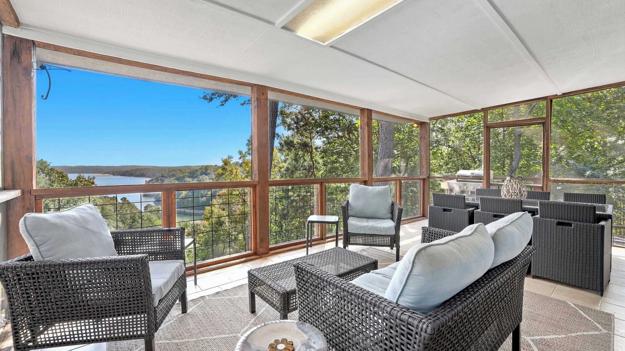 Photo of Livingroom in Beaver Shores
