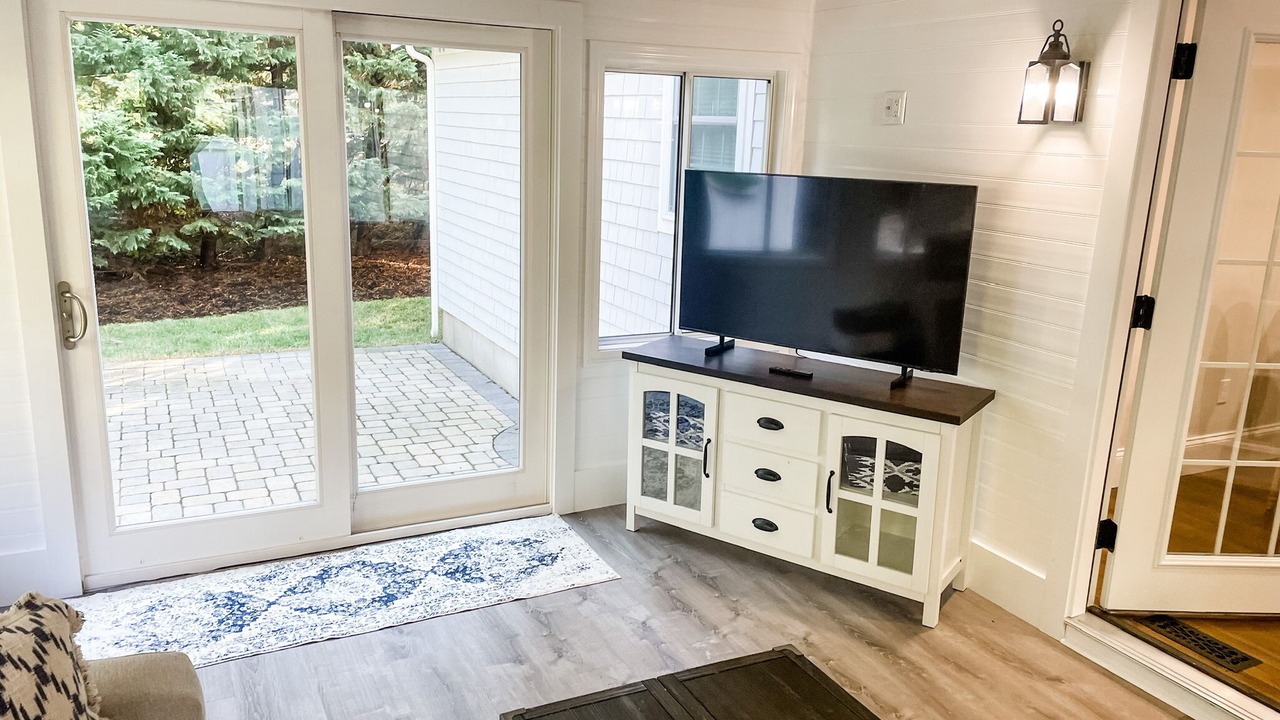 Photo of Livingroom in Northwest Harwich