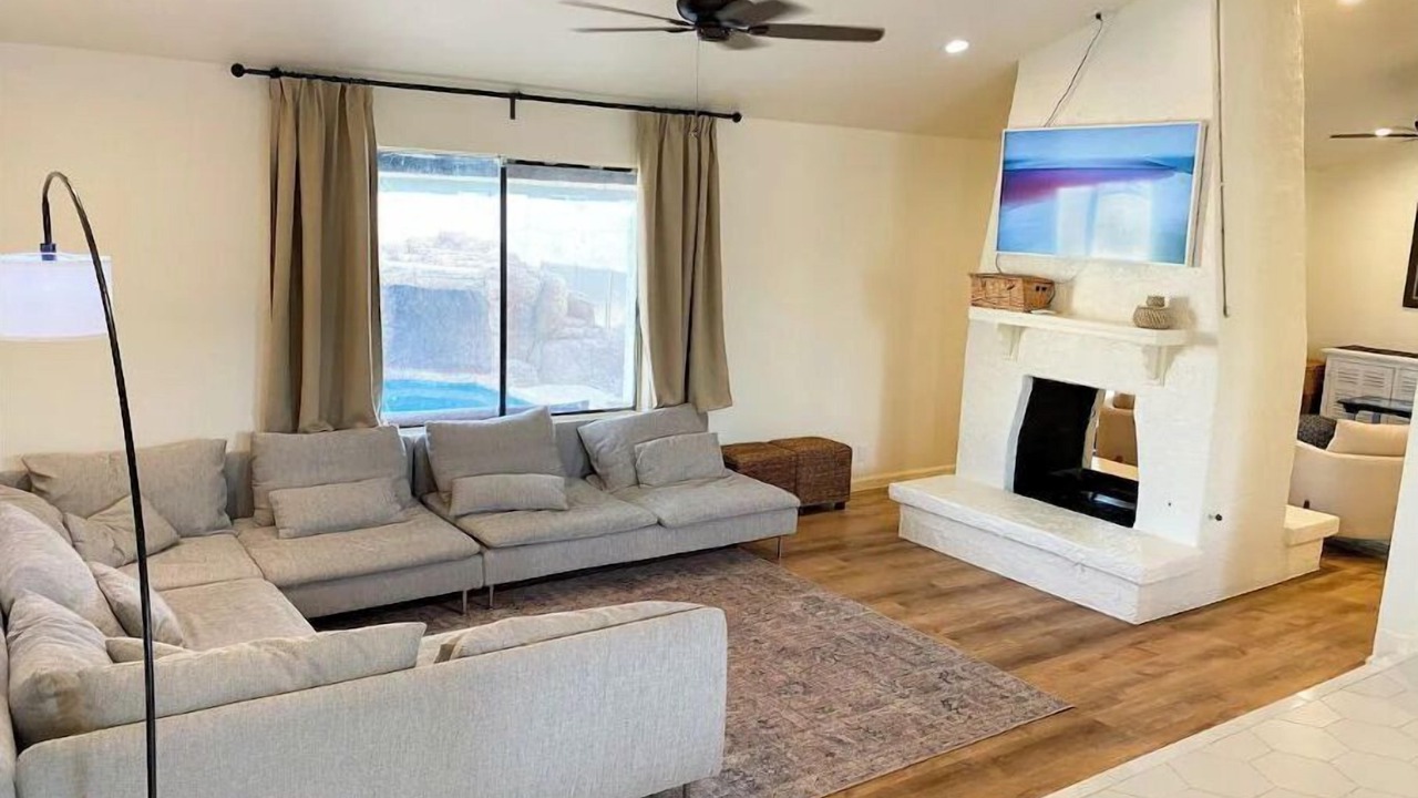 Photo of Livingroom in North Mountain