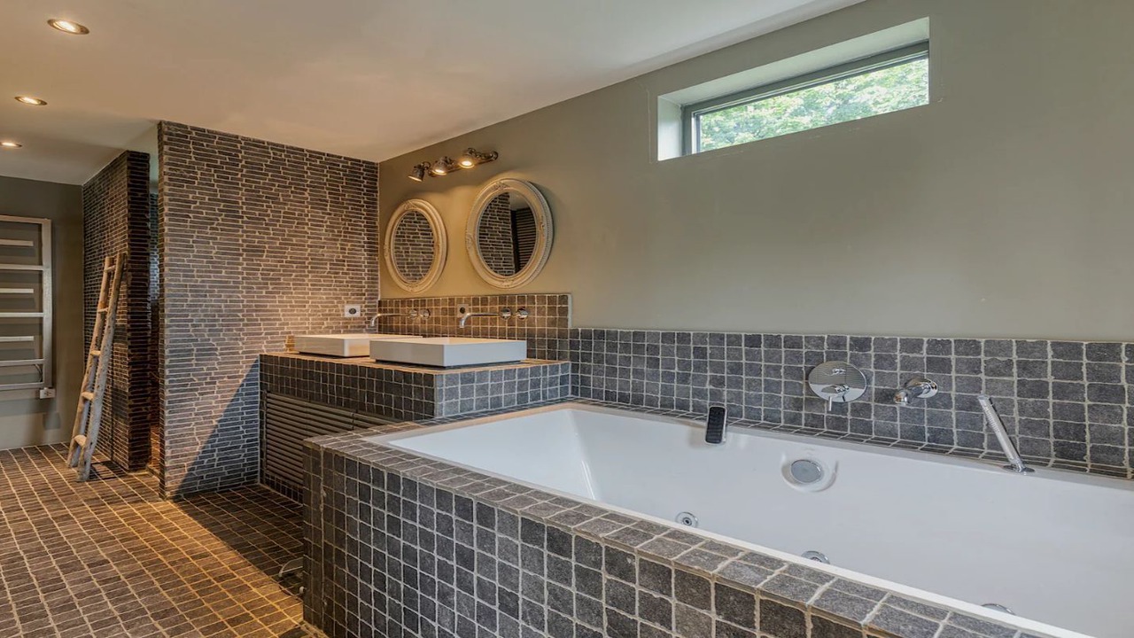 Photo of Bathroom in Neuilly-sur-Seine
