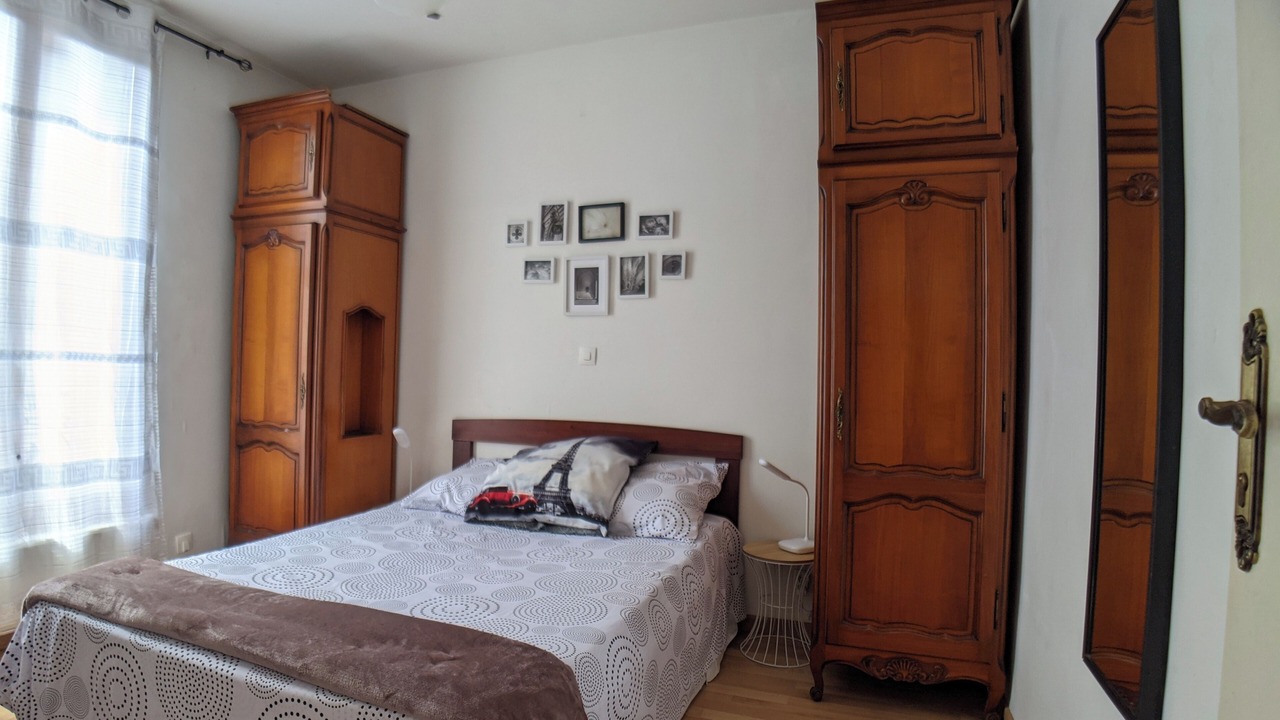 Photo of Bedroom in Saint-Denis