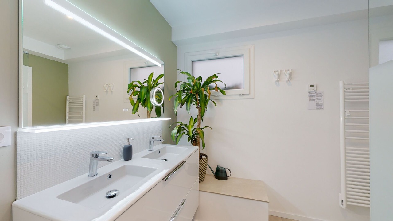 Photo of Bathroom in Cugnaux