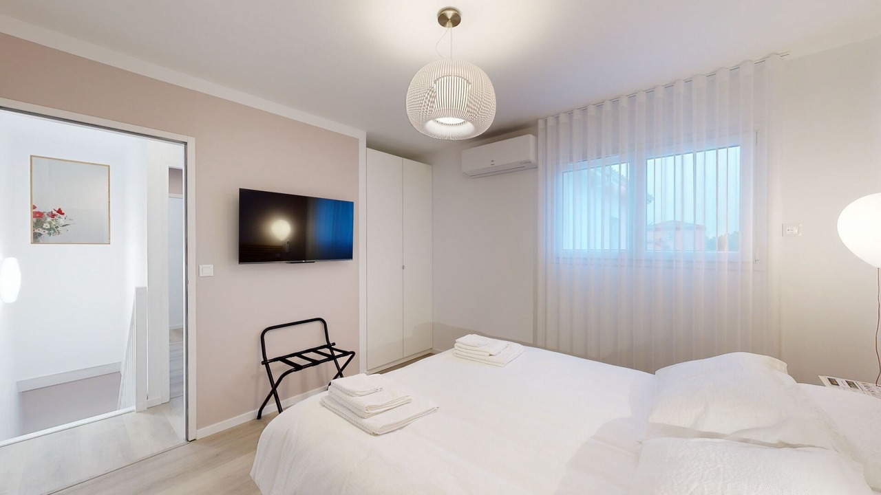 Photo of Bedroom in Cugnaux