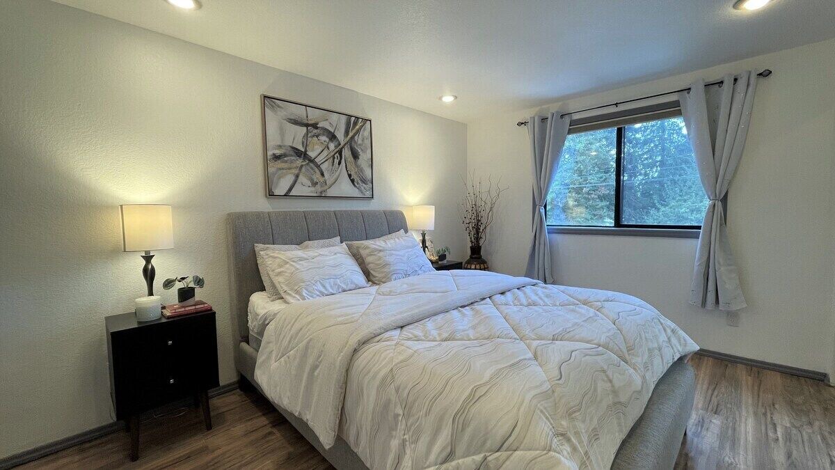 Photo of Bedroom in North City