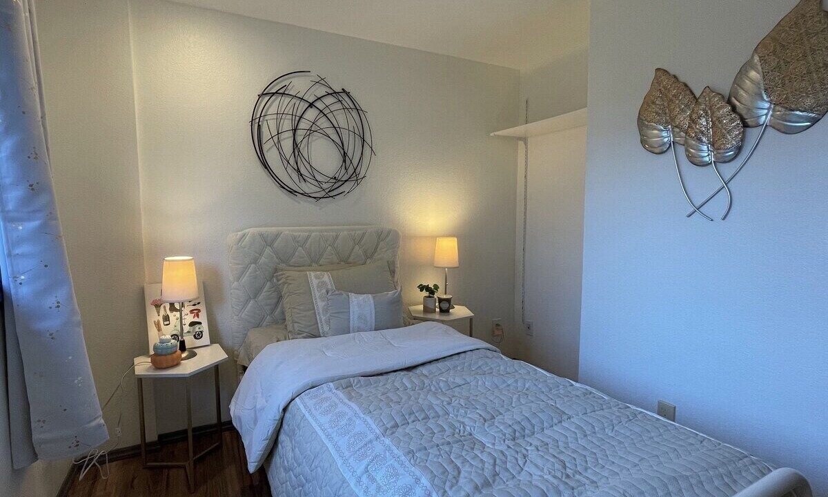 Photo of Bedroom in North City
