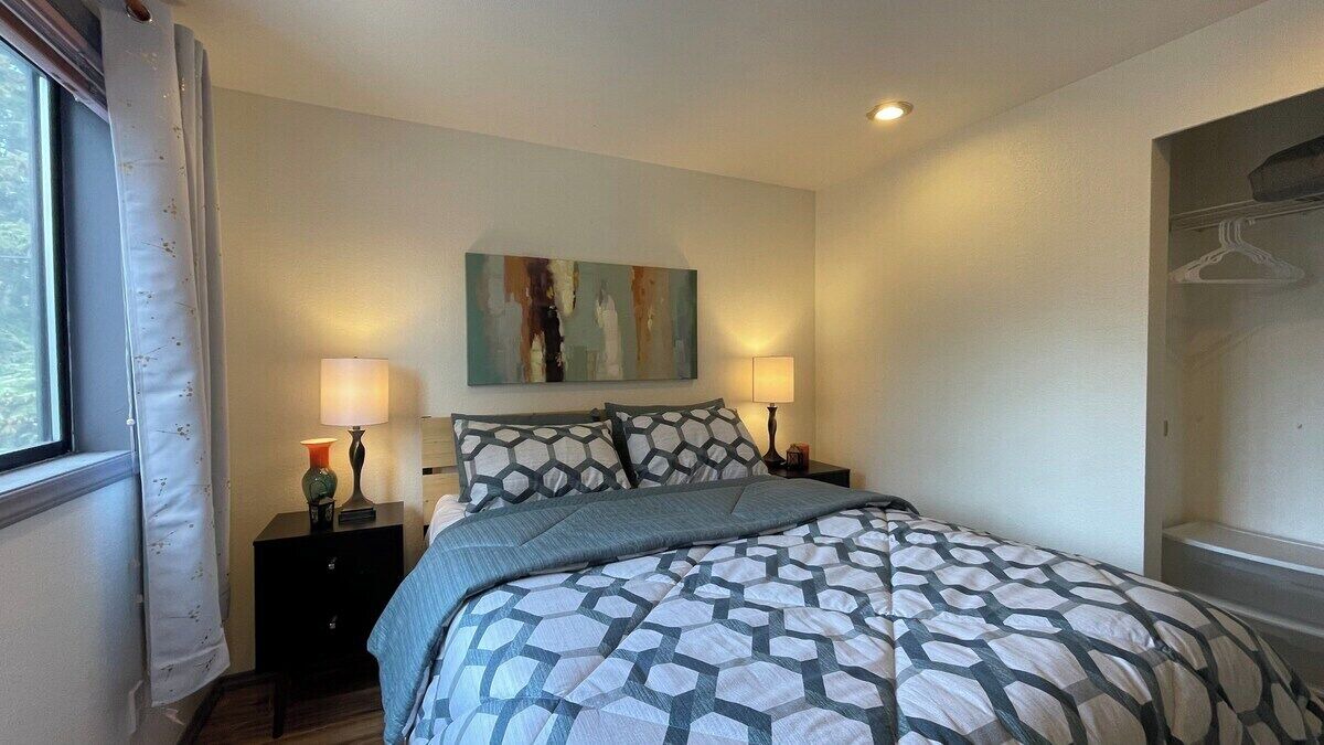 Photo of Bedroom in North City