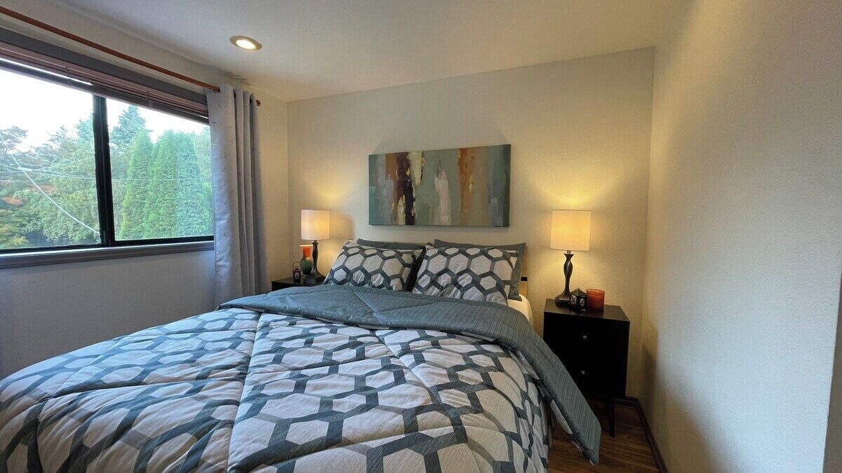 Photo of Bedroom in North City