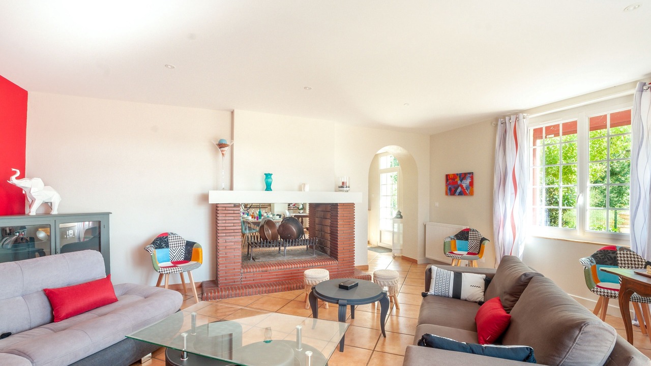 Photo of Livingroom in Montpouillan