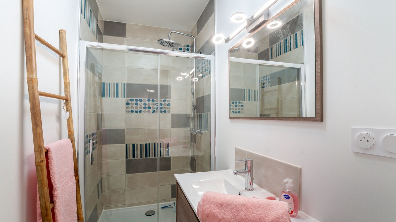 Photo of Bathroom in Montpouillan