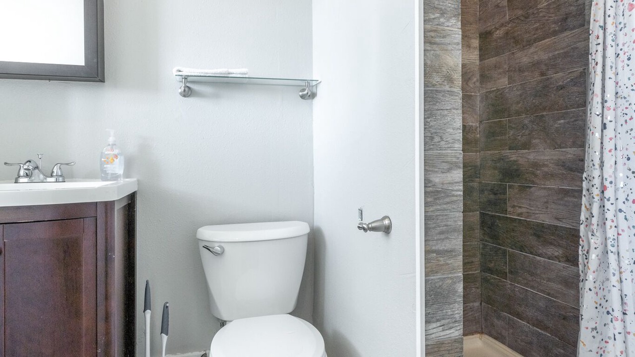 Photo of Bathroom in Central City
