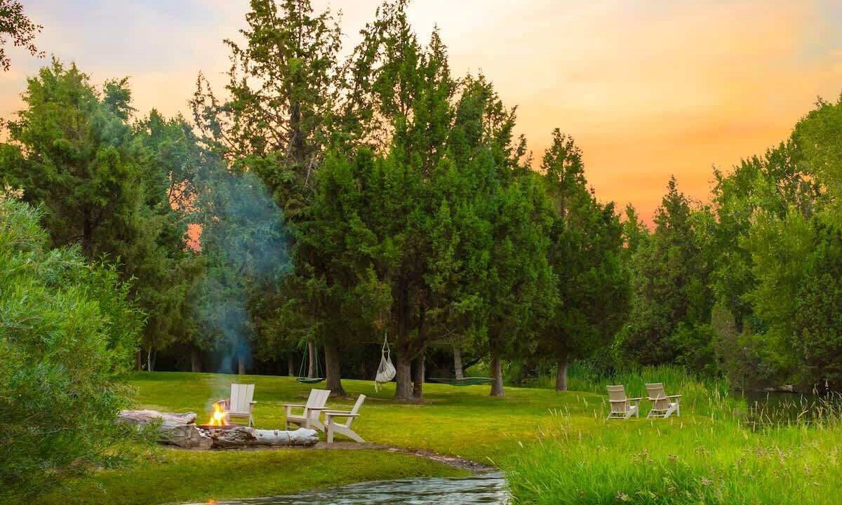 Photo of Others in Rigby